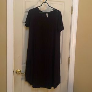 Black flowy mid length dress with pockets
